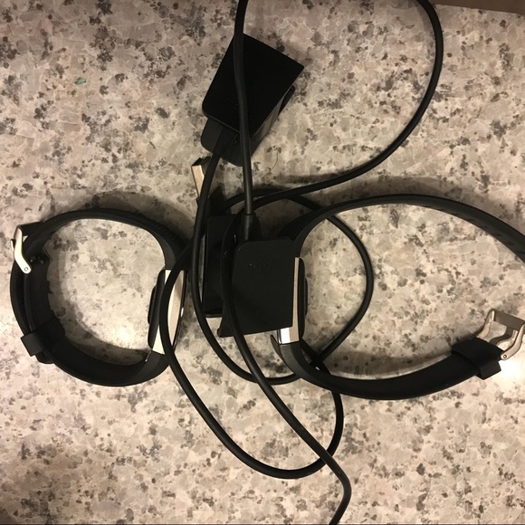 Set of 2 Fitbit Charge 2 - Picture 4 of 4